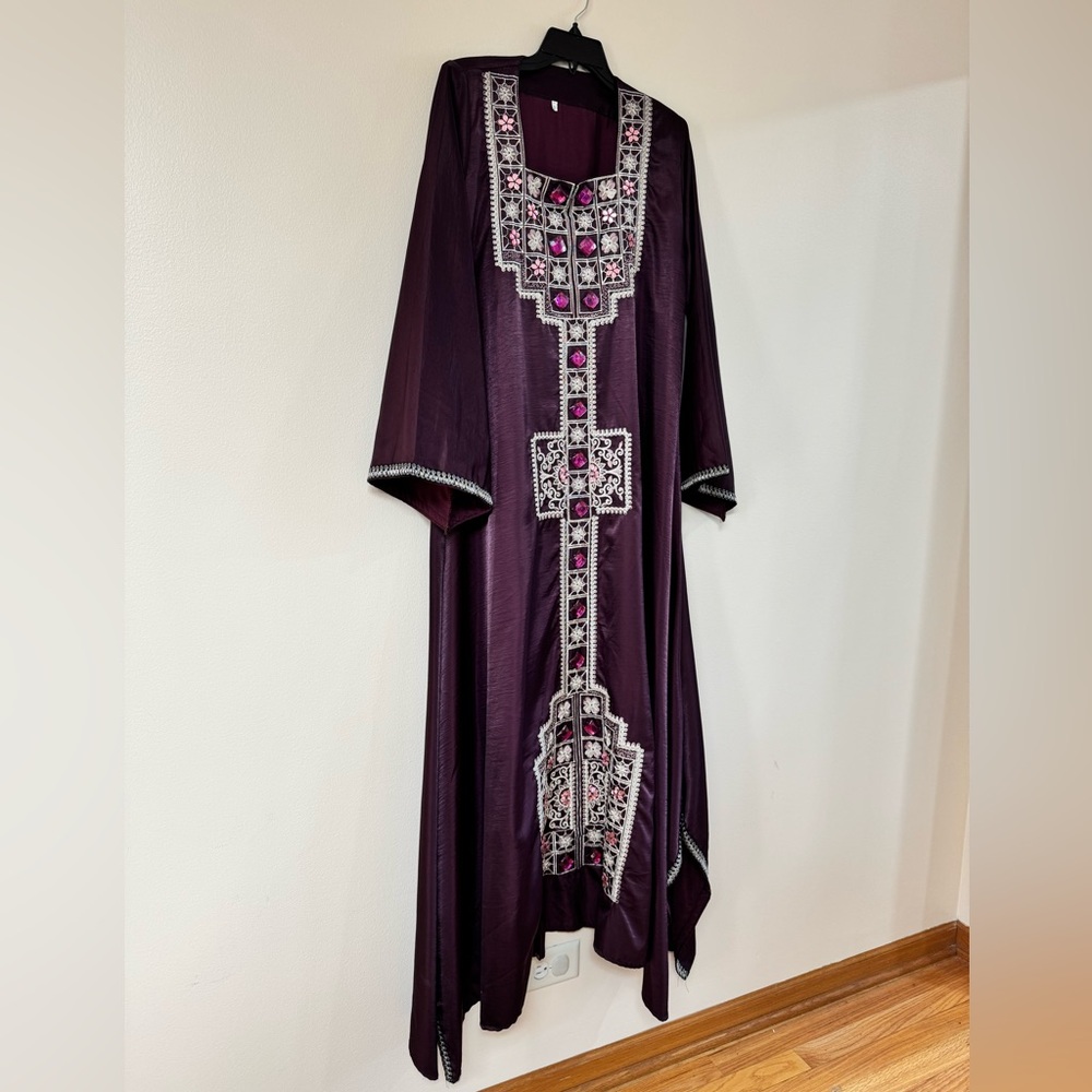 Elegant Purple Embroidered Bead Dress Abaya Kaftan Long Sleeves Maxi Size M / L